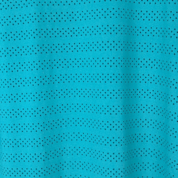 Zyia Chill Size Large Layering Long Sleeve Shirt With Mesh Holes - Picture 3 of 9